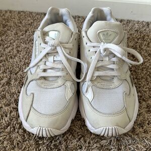 Women Adidas Torsion